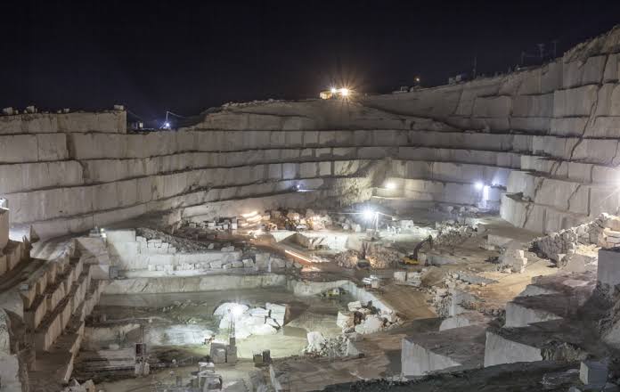 Mermer Ocaklarının Vazgeçilmez Makinası - VOLVO LOADER Radyatörü